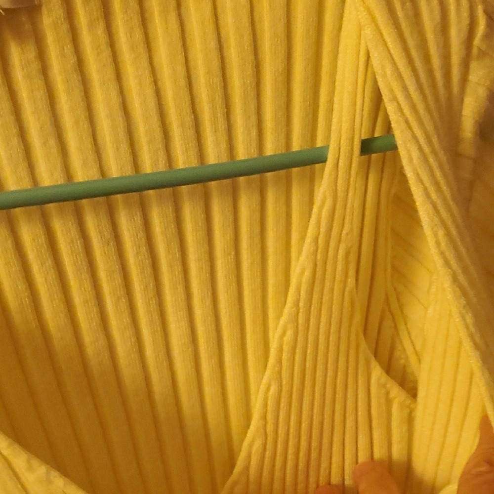 Crescent Light Yellow Ribbed Knit Top - Picture 6 of 6